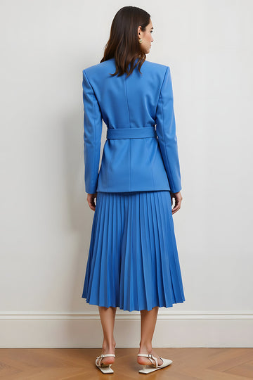 Blue Peak Lapel Plissé Une Ligne Femmes Costumes avec Ceinture